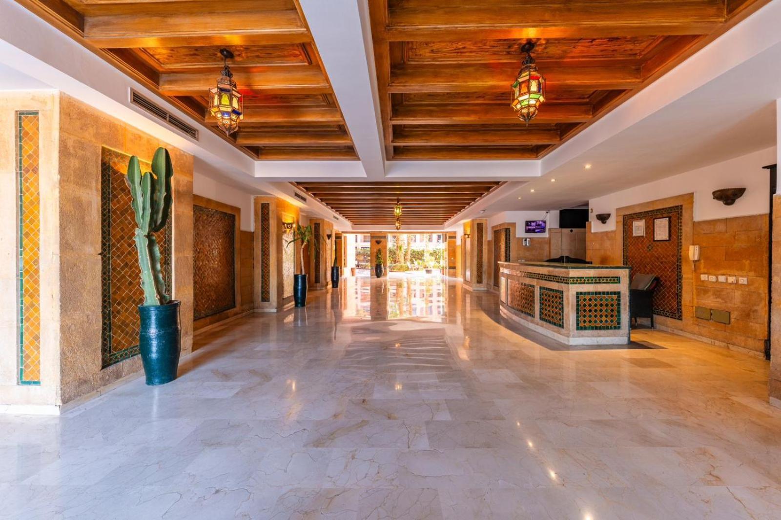Top Location, Neuf, Piscine & Comfort Marrakesh Exterior photo